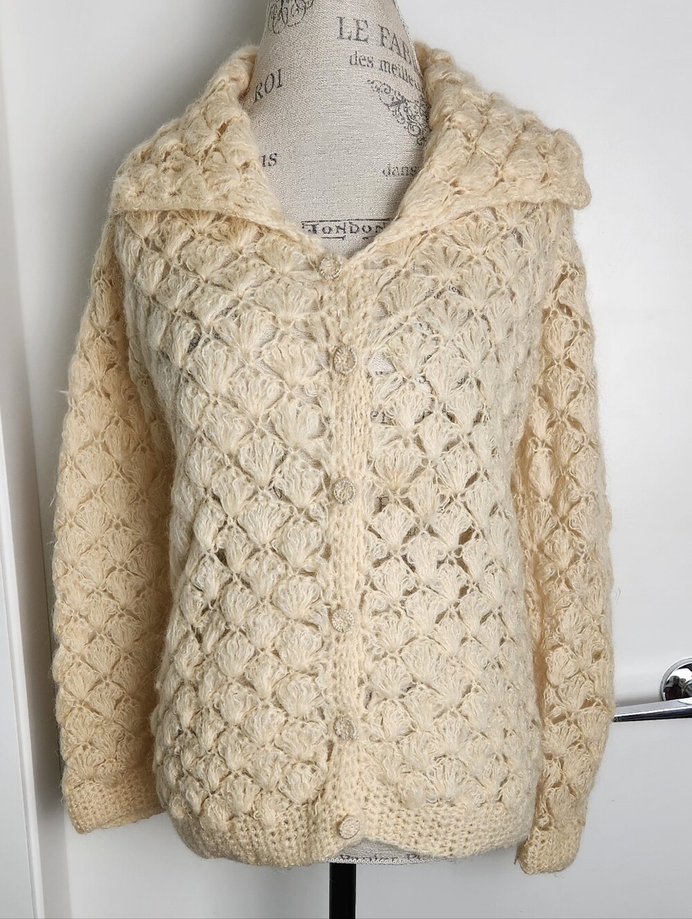 50s Mohair Scallop Shell HandKnit Cardigan Sweater